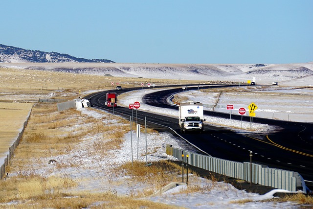 Hình ảnh minh họa ý nghĩa của từ 18-wheeler