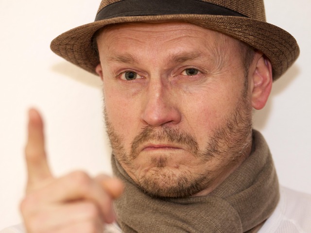 Hình ảnh minh họa ý nghĩa của từ admonished