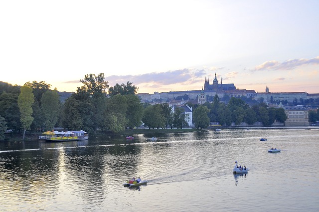 Hình ảnh minh họa ý nghĩa của từ affordable travel