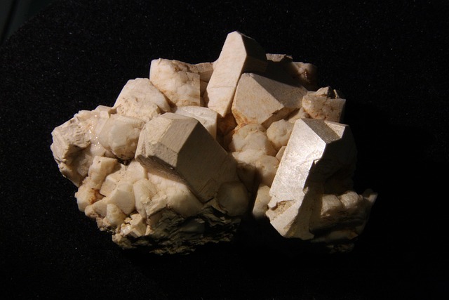 Hình ảnh minh họa ý nghĩa của từ albite