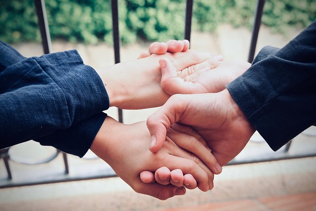 Hình ảnh minh họa ý nghĩa của từ altruism