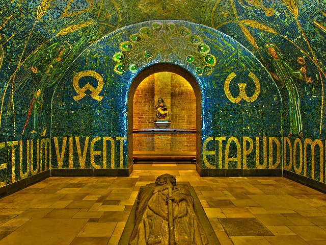 Hình ảnh minh họa ý nghĩa của từ archbishop