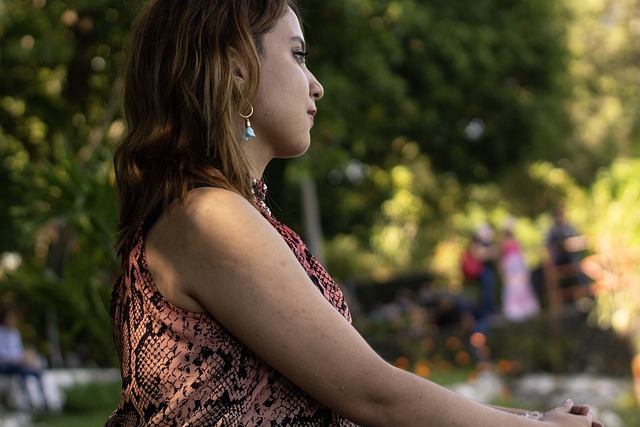 Hình ảnh minh họa ý nghĩa của từ aside