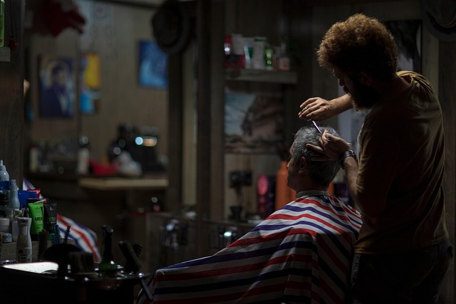 Hình ảnh minh họa ý nghĩa của từ barber shop