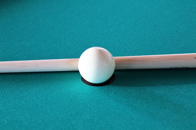 billiard cue