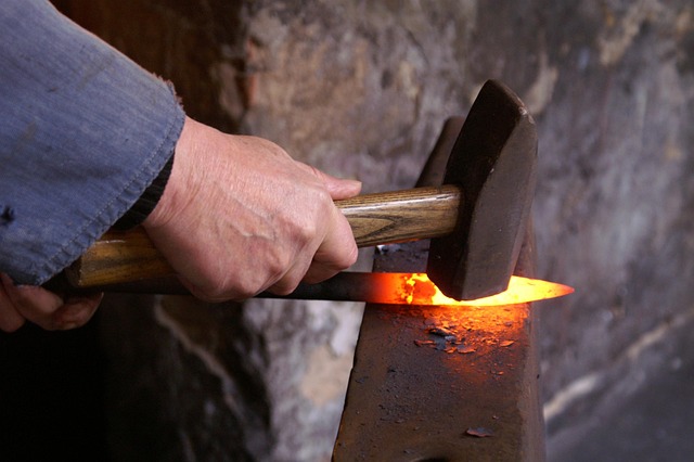 Hình ảnh minh họa ý nghĩa của từ blacksmithing