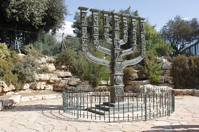 branched candlestick