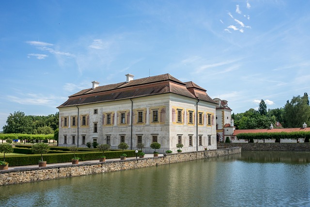 Hình ảnh minh họa ý nghĩa của từ briefly