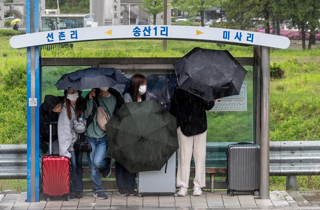 bus shelter