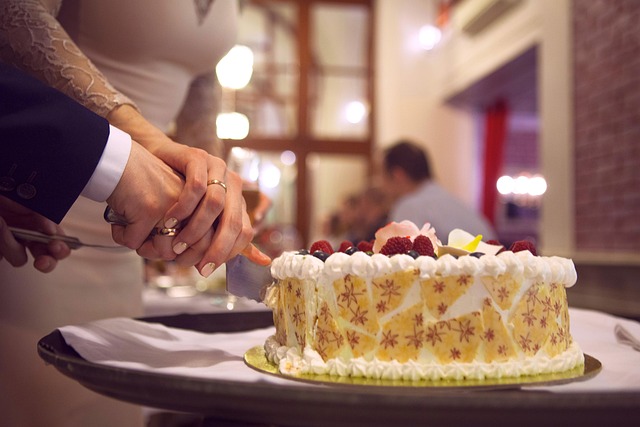 cake embellishment