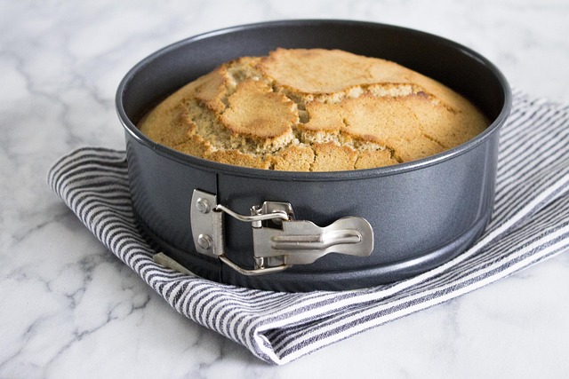 cake tin
