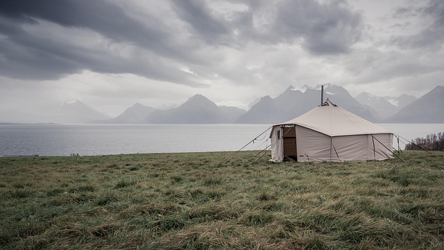 canvas tent