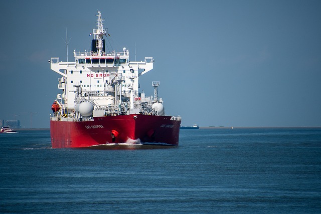 Hình ảnh minh họa ý nghĩa của từ captain of industry