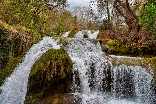 cascades