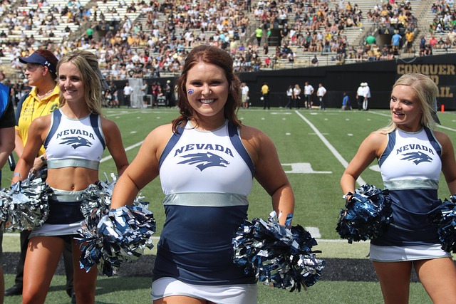 cheerleader