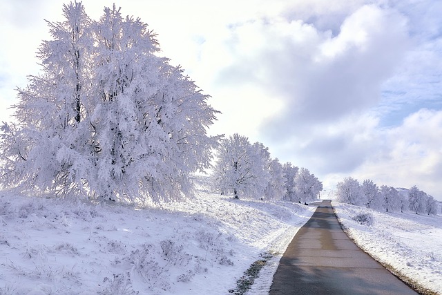 Hình ảnh minh họa ý nghĩa của từ clanking