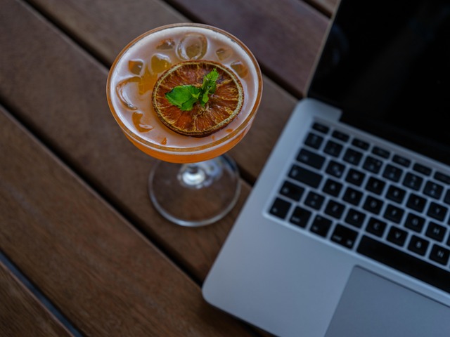 cocktail table