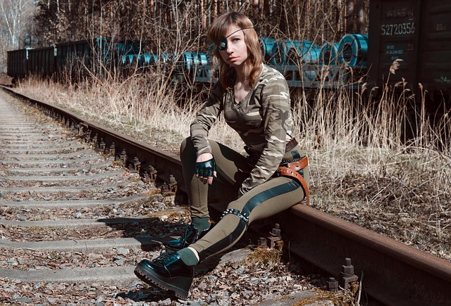 Hình ảnh minh họa ý nghĩa của từ commence hostilities