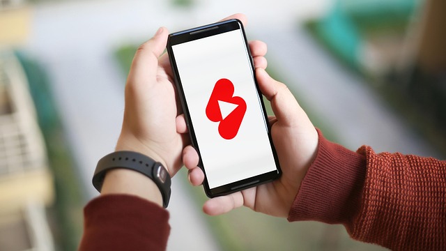 Hình ảnh minh họa ý nghĩa của từ content creator