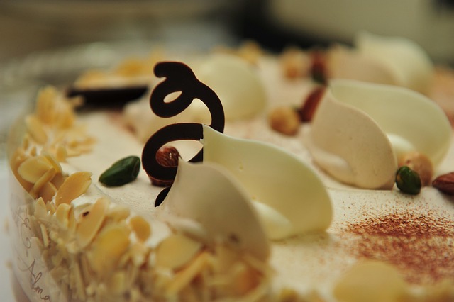 Hình ảnh minh họa ý nghĩa của từ cram