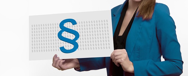 Hình ảnh minh họa ý nghĩa của từ critical legal theory