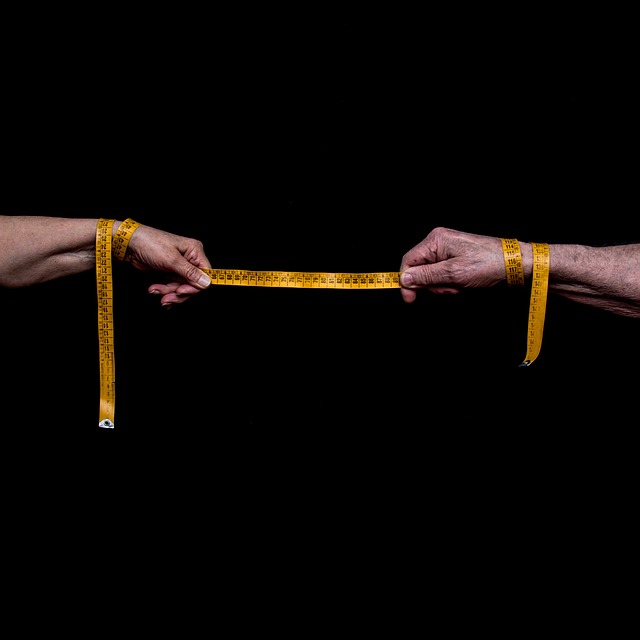 Hình ảnh minh họa ý nghĩa của từ distancing