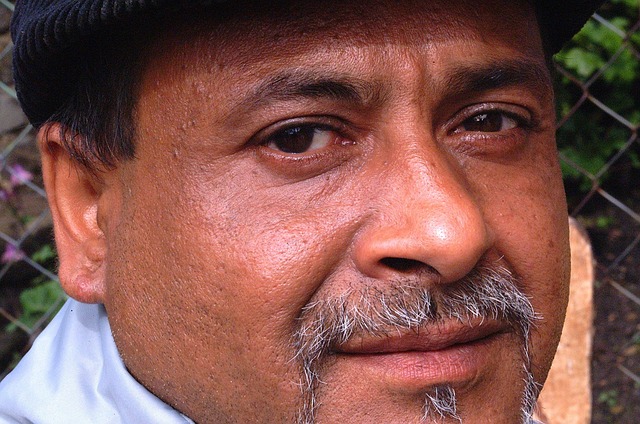 Hình ảnh minh họa ý nghĩa của từ distrust