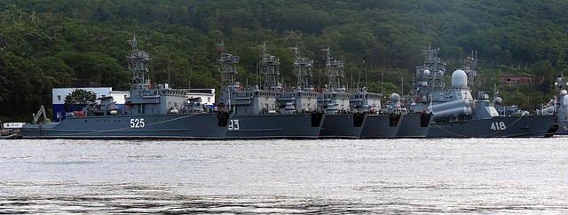 Hình ảnh minh họa ý nghĩa của từ dreadnought