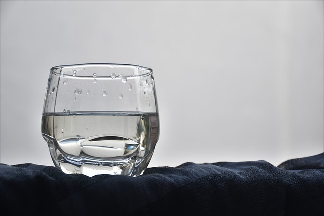 Hình ảnh minh họa ý nghĩa của từ drop cloth