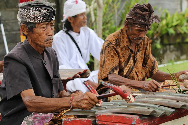 Hình ảnh minh họa ý nghĩa của từ drumming
