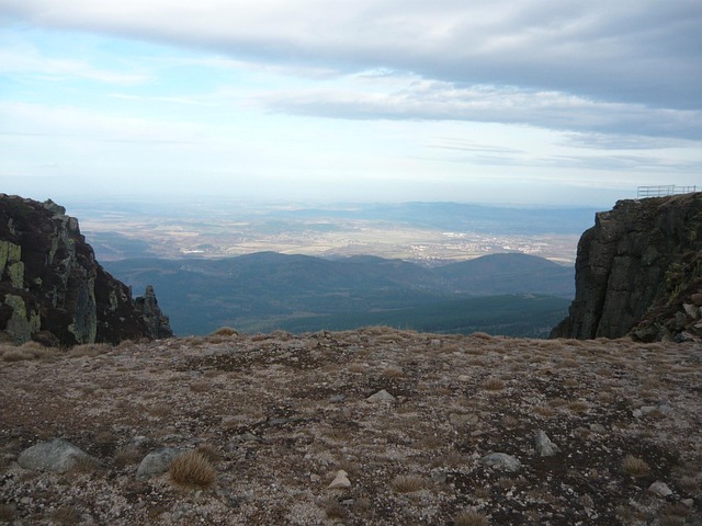Hình ảnh minh họa ý nghĩa của từ escarpment
