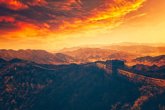 Hình ảnh minh họa ý nghĩa của từ exaggerated