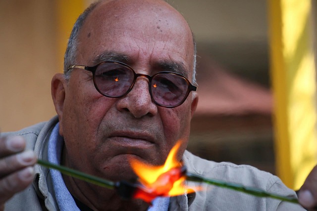 Hình ảnh minh họa ý nghĩa của từ flame