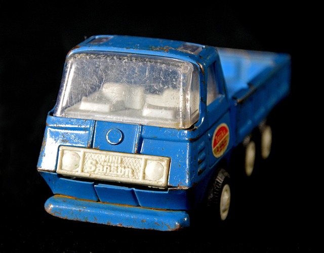 flatbed truck