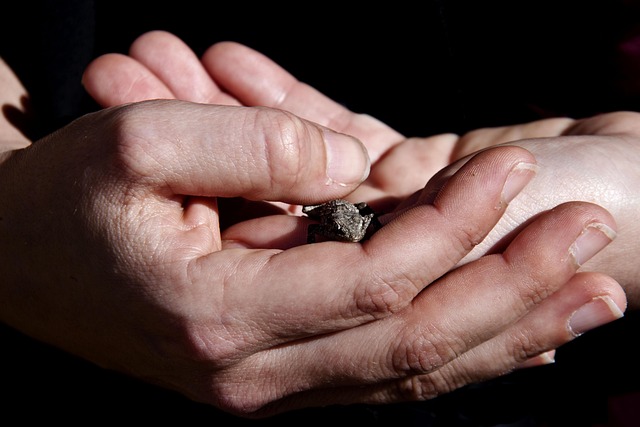 Hình ảnh minh họa ý nghĩa của từ fragile skin