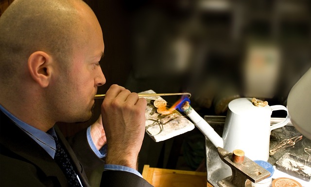 Hình ảnh minh họa ý nghĩa của từ goldsmith