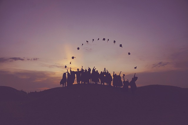 Hình ảnh minh họa ý nghĩa của từ graduation rate