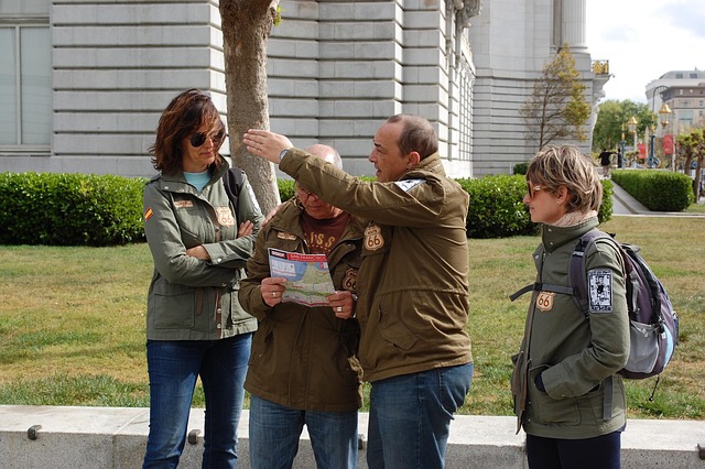 Hình ảnh minh họa ý nghĩa của từ group thinking