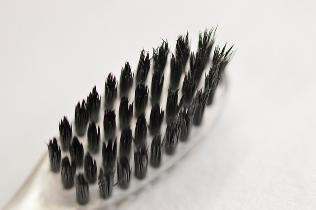 Hình ảnh minh họa ý nghĩa của từ hairbrush