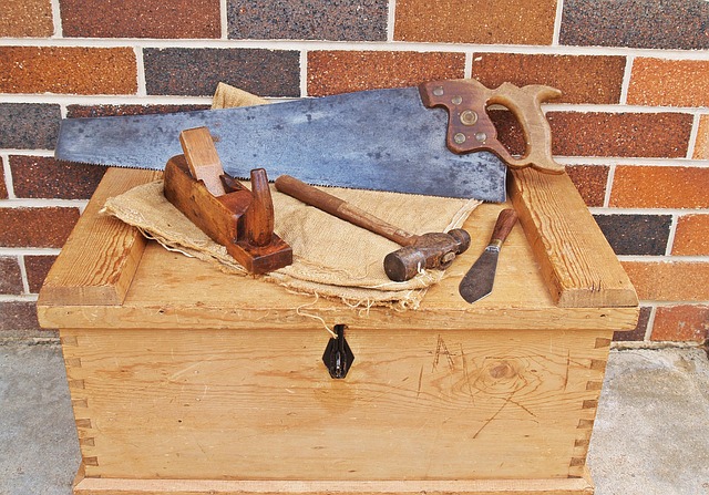 hand saw