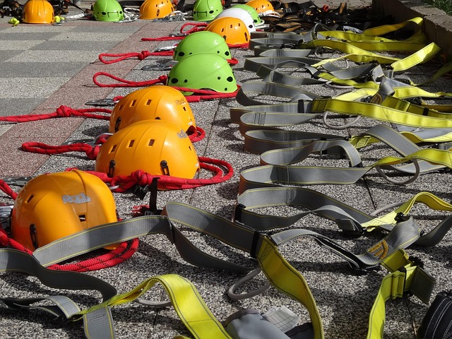 helmet strap