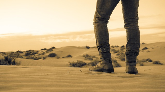 Hình ảnh minh họa ý nghĩa của từ hot war