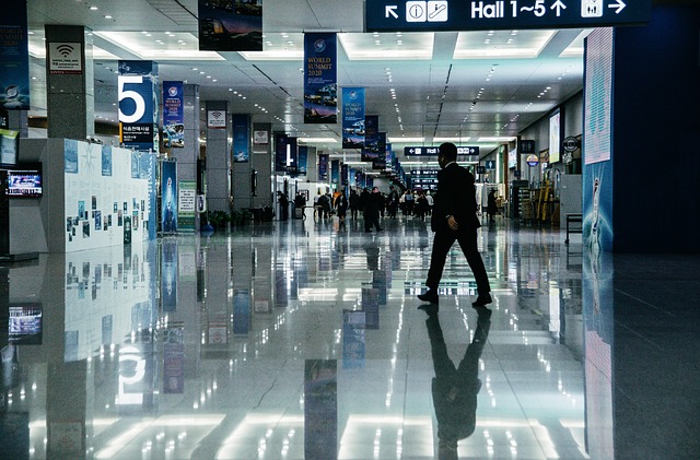 Hình ảnh minh họa ý nghĩa của từ human-centered