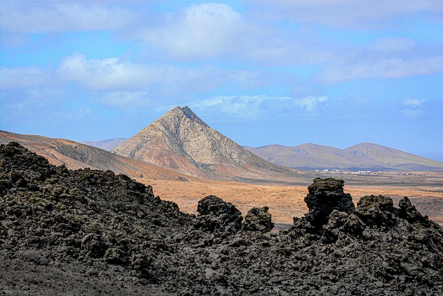 igneous mountain