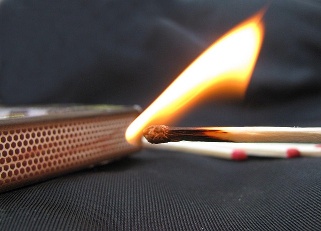 Hình ảnh minh họa ý nghĩa của từ igniting