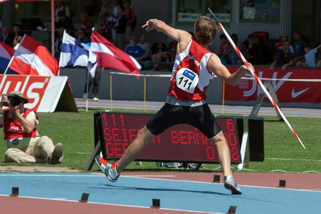 javelin throw