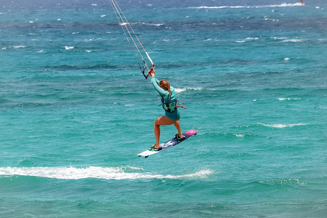 kitesurfing