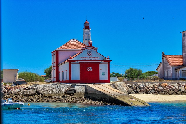 Hình ảnh minh họa ý nghĩa của từ lifeboat