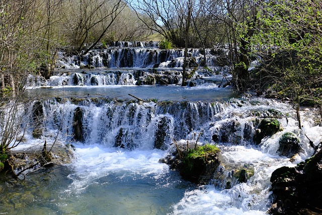 Hình ảnh minh họa ý nghĩa của từ louder