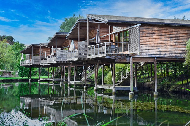 Hình ảnh minh họa ý nghĩa của từ low-cost lodging